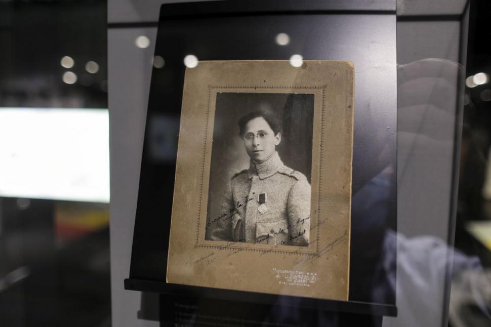 Cum arată bancnota de 20 de lei, care va intra în circulație începând de la 1 decembrie 738237