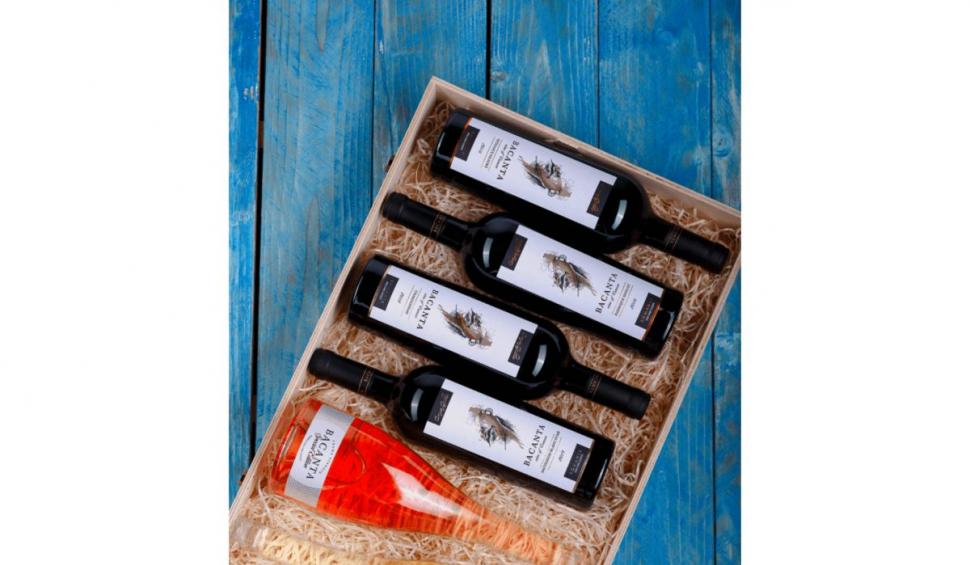 Vinuri medaliate. Bacanta Merlot Barique printre preferațele clienților 738667