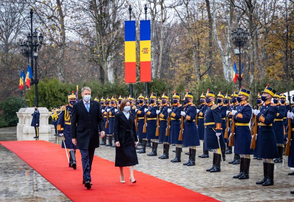 Reportaj cu militarii de la Brigada 30 Gardă "Mihai Viteazul", un adevărat simbol al defilării de 1 Decembrie 738909