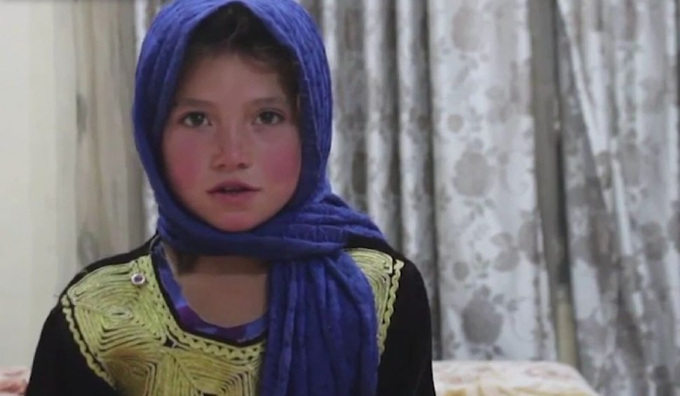 Fetița de 9 ani vândută pentru ca familia ei să nu moară de foame a fost salvată, în Afganistan