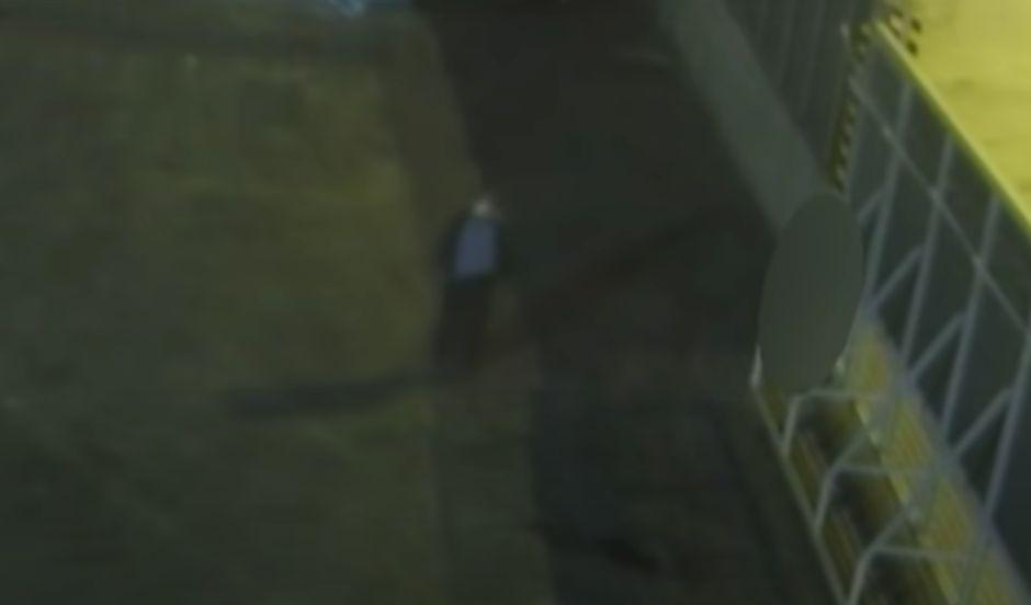 Olga, o fetiță româncă, a murit în chinuri groaznice, prinsă în poarta metalică a unui depozit, în Grecia. Nimeni n-a intervenit să o salveze 739351