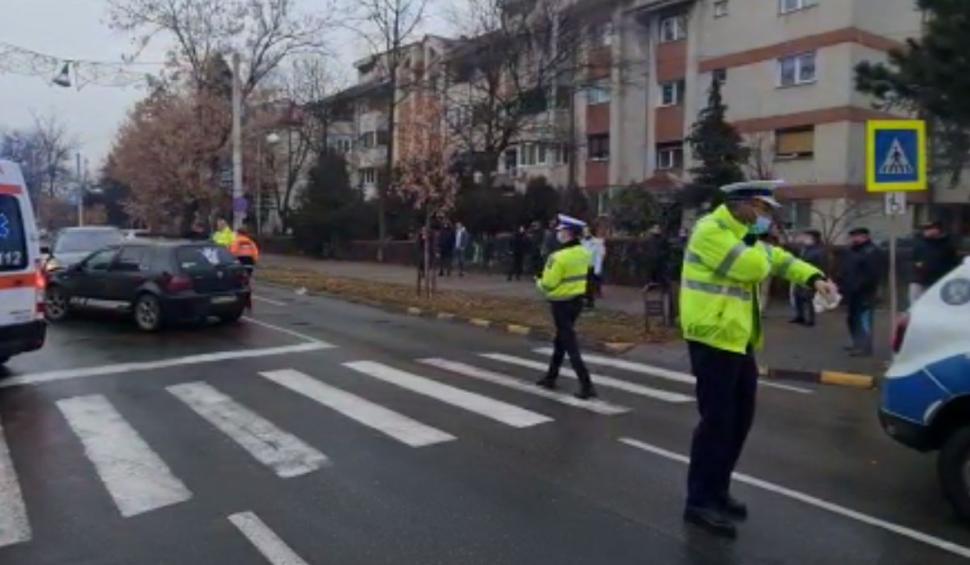O pensionară şi doi copii au fost loviţi pe o trecere de pietoni din Botoşani 739474