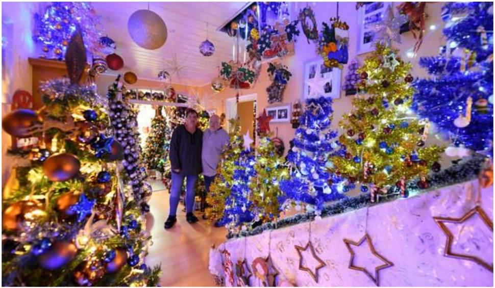 O familie din Gemania a împodobit 444 de brazi de Crăciun în casă. Niciunul nu seamănă cu celălalt 739874