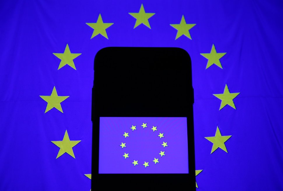 Eliminarea roamingului în UE, prelungită până în 2032, după un acord între Parlamentul European și statele membre UE