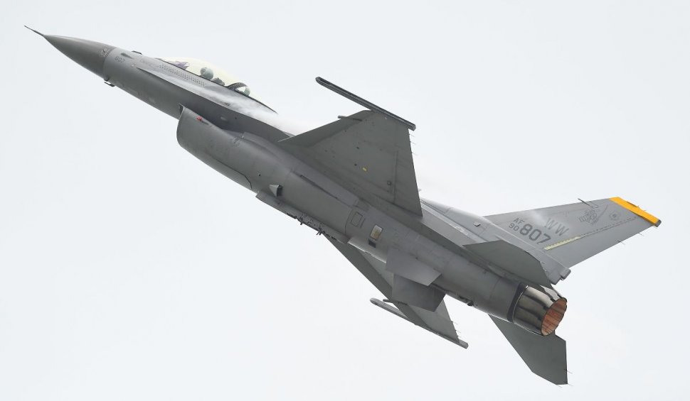 România cumpără avioane F-16 din Norvegia, dar şi echipamente din SUA, pentru 454 milioane de euro