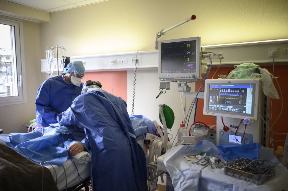  Un antivaccinist a refuzat intubarea și a murit de COVID-19 la terapie intensivă, în Italia