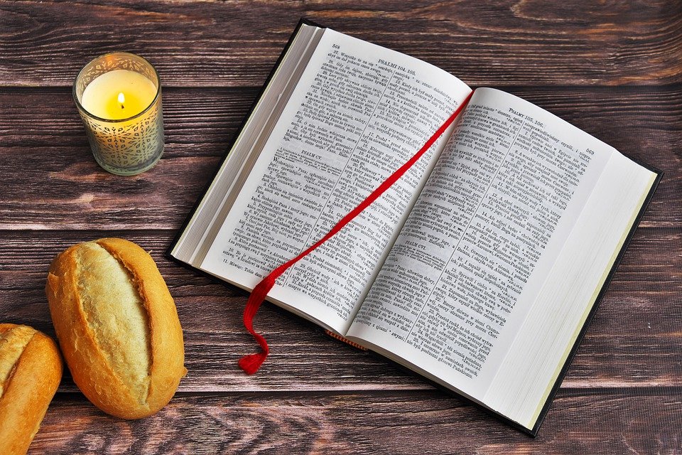Alimentele interzise de Biblie. Lista mâncărurilor care sunt considerate "necurate"