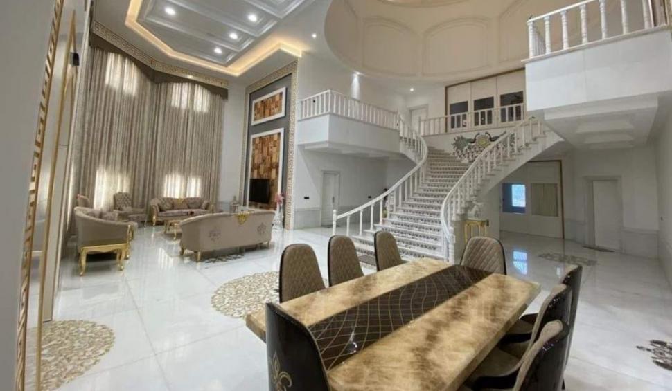 Un profesor din India a recreat Taj Mahal pentru soția lui: ”A avut o singură cerință pentru această casă” 740936