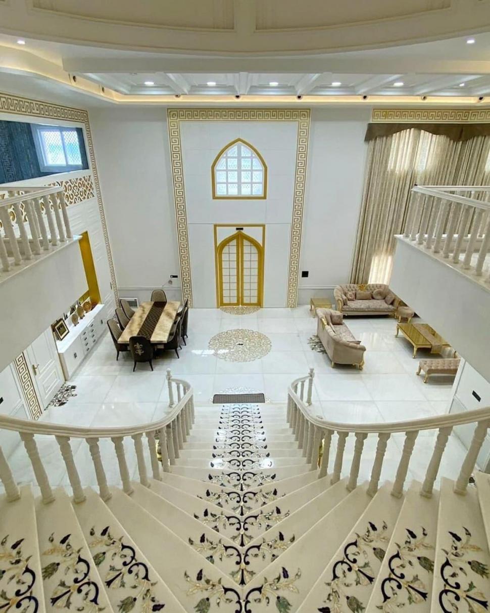 Un profesor din India a recreat Taj Mahal pentru soția lui: ”A avut o singură cerință pentru această casă” 740937