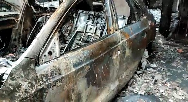 Incendiu Constanța. 35 de apartamente, afectate de foc și 37 de mașini avariate