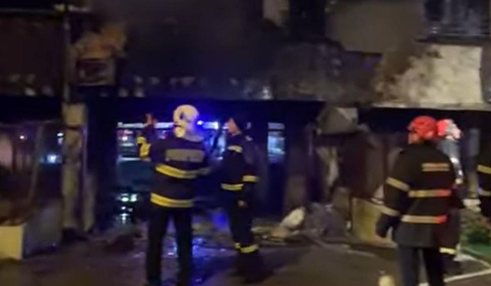 Incendiu devastator în Constanţa. 36 de maşini distruse, sute de locatari evacuaţi 741154