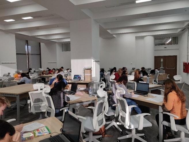 Program Erasmus+ la UMF Iaşi - Proiectul Clever aduce educaţia medicală a viitorului la timpul prezent 741260