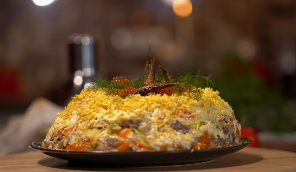 În ultima ediţie "Gătit la costum", Ştefan Lungu a gătit alături de bioenergoterapeutul Lidia Fecioru. Cei doi au pregătit o reţetă basarabeană 741469