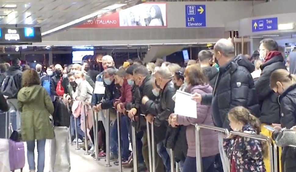 Formularul digital de intrare în România, obligatoriu de azi! Noua procedură a creat haos în aeroport