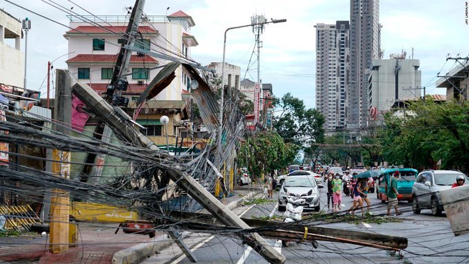 Taifunul Rai a dus la moartea a 208 persoane, în Filipine. Sute de mii de oameni au fost evacuați