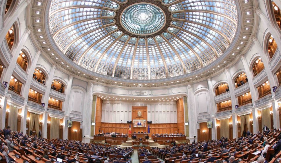 Proiectul legii de buget pe anul 2022, aprobat în comisiile de specialitate din Parlament