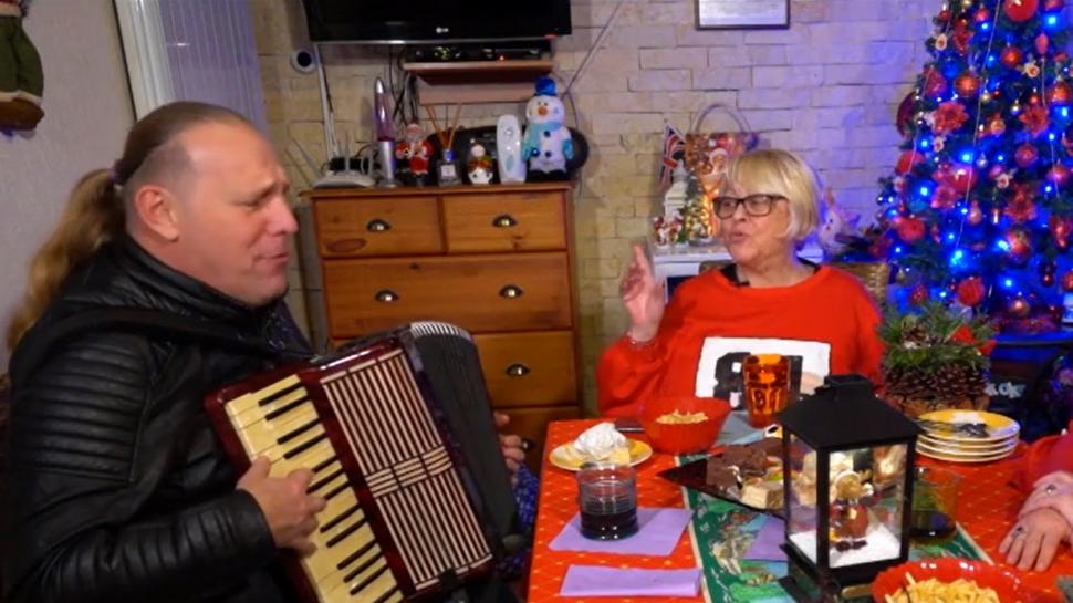 Ediție Specială la Antena 3, în ajun de Crăciun! Atmosferă de poveste acasă la Mirabela Dauer 742465