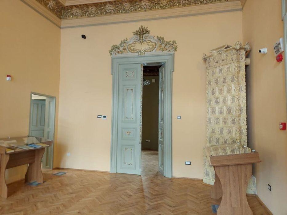 O instituţie de cultură unică în ţară, Muzeul Cărţii şi Exilului Românesc, se deschide la Craiova 742405