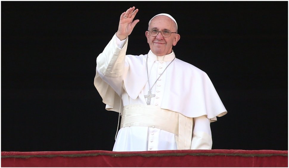 Papa Francisc, mesaj de Crăciun pentru credincioși: ”Încercați dialogul pentru a vindeca lumea divizată”