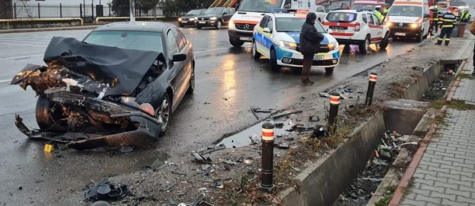 Accident mortal pe DN1! O persoană și-a pierdut viața, iar alte patru au fost rănite 742693