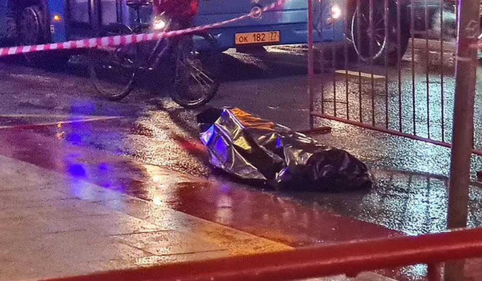 Redactorul-șef al site-ului "Sputnik i Pogrom" a murit la Moscova după ce a căzut de la etaj. Înainte de moarte, a prevestit sfârșitul Federației Ruse 742912