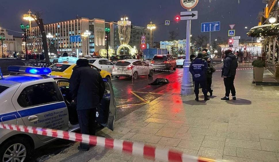 Redactorul-șef al site-ului "Sputnik i Pogrom" a murit la Moscova după ce a căzut de la etaj. Înainte de moarte, a prevestit sfârșitul Federației Ruse 742915