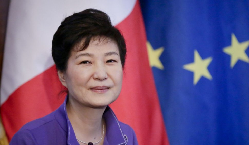 Condamnată la 25 de ani pentru corupție, prima femeie președinte din Coreea de Sud iese din închisoare după 3 ani