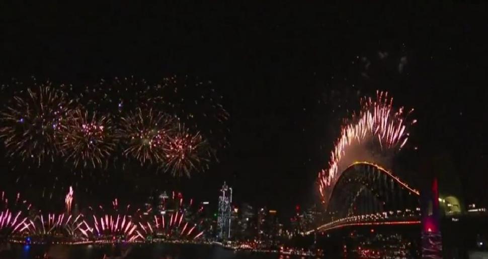 Anul Nou, sărbătorit cu focuri de artificii fastuoase în Coreea de Nord. Și Australia și Japonia și-au luat adio de la 2021 743333