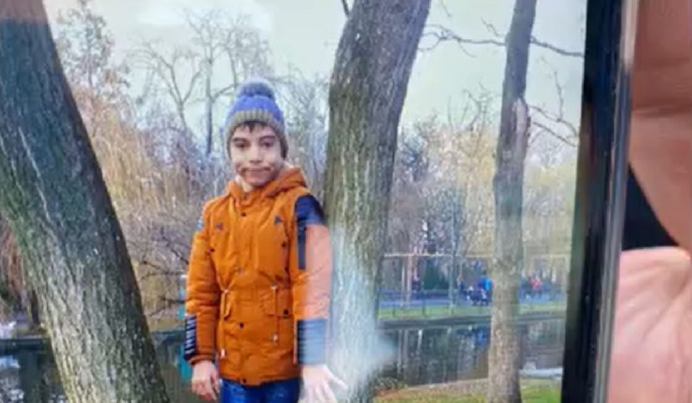 Răzvan Ştefan, copilul de 12 ani dispărut azi din Bucureşti, a fost găsit de poliţişti
