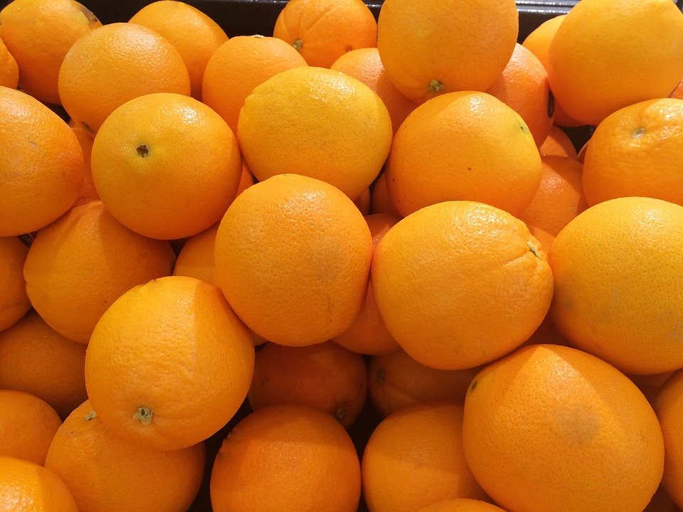 Portocale cu pesticide, retrase de la vânzare dintr-un mare lanț de hypermarketuri