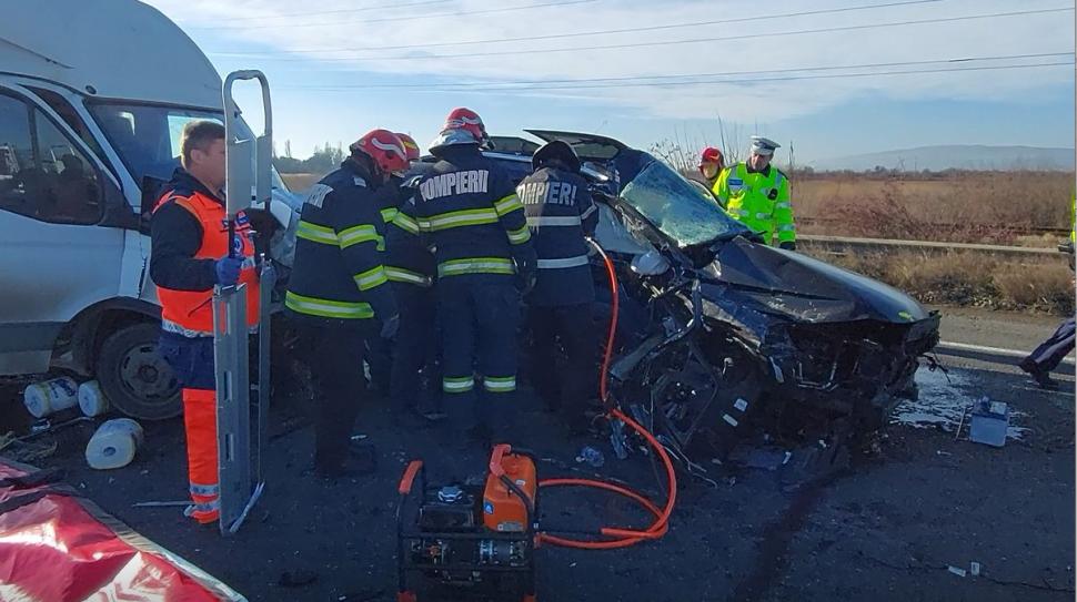 Tată şi fiică din Focşani, morţi într-un cumplit accident în Buzău, în drum spre aeroport: "Au plătit cu viaţa" 744216
