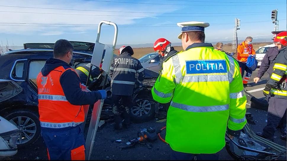 Tată şi fiică din Focşani, morţi într-un cumplit accident în Buzău, în drum spre aeroport: "Au plătit cu viaţa" 744217