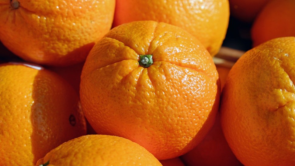 Sute de mii de copii au mâncat portocale cu pesticide: "Din păcate, ANSVSA a trecut cu prea multă uşurinţă peste acest eveniment. Pesticidele sunt cancerigene!"
