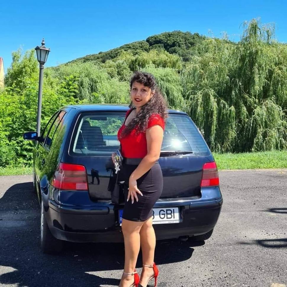Gabriela a murit la 22 de ani, strivită de un tren în maşină, la Nădab | Urma să fie cerută în căsătorie săptămâna viitoare 745082