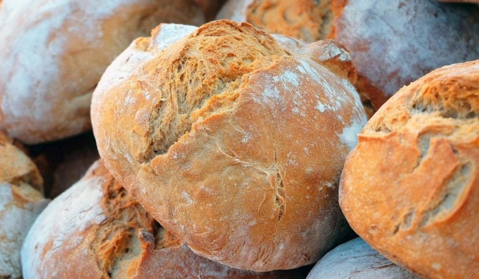 Un alt pericol alimentar. Jumătate din pâinea de pe piața din România conține E-uri, zahăr și prea multă sare