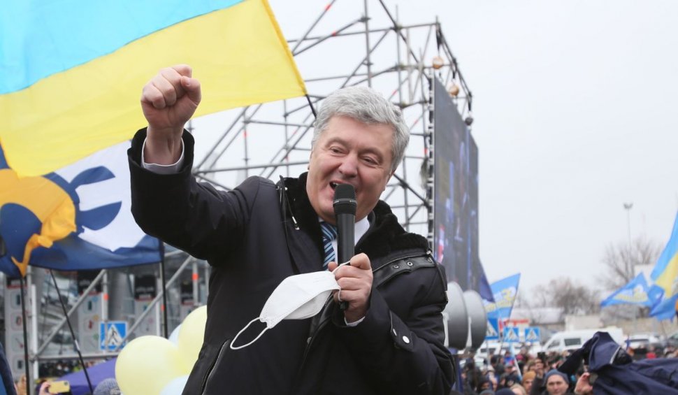 Acuzat de înaltă trădare în favoarea separatiștilor din Donbas, fostul președinte ucrainean Petro Poroșenko se va apăra în libertate