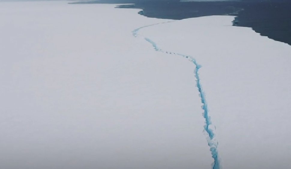 Povestea lui A68, uriașul iceberg care era să eșueze în Georgia de Sud. A generat un trilion de tone de apă dulce în ocean și efecte încă necunoscute asupra mediului