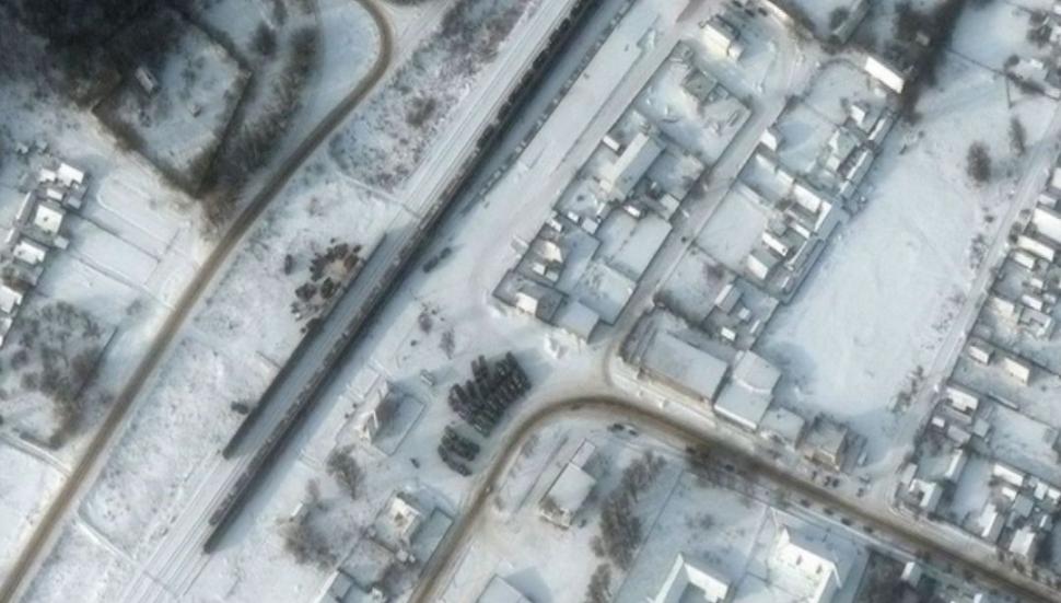 Joe Biden, despre riscul ca vecinii din NATO ai Ucrainei să fie atrași într-un război cu Rusia. Noi imagini din satelit cu trupele Moscovei 746382