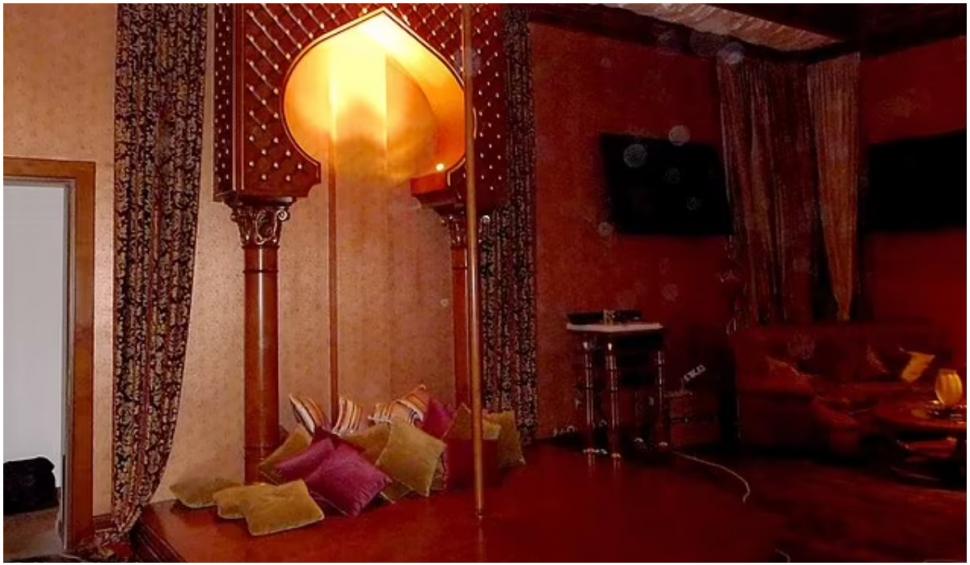 Imagini din palatul de 1 miliard de lire sterline al lui Putin: o cameră orientală dotată cu bară de striptease 746571