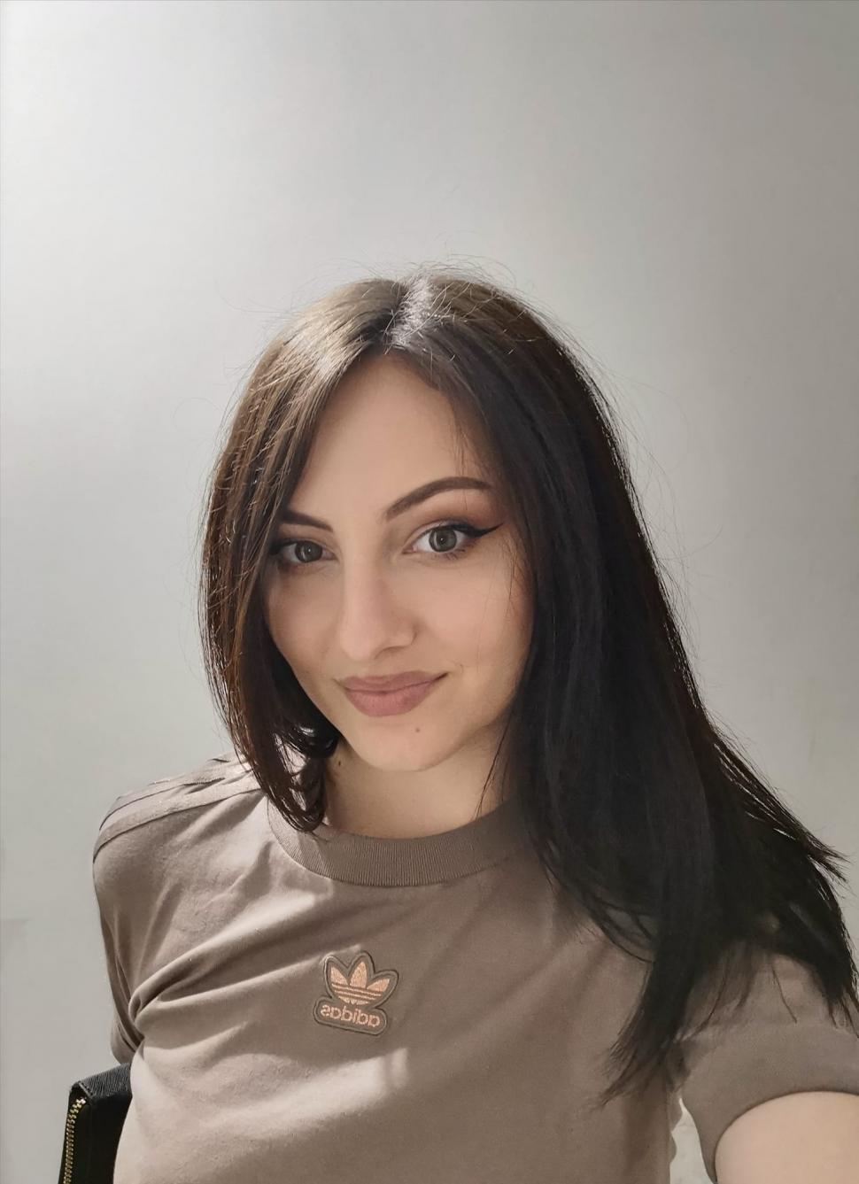 Lacrimi pentru Adela, polițista care s-a împușcat. A fost condusă pe ultimul drum | ”Nimic mai tragic decât un părinte care își îngroapă un copil” 746667