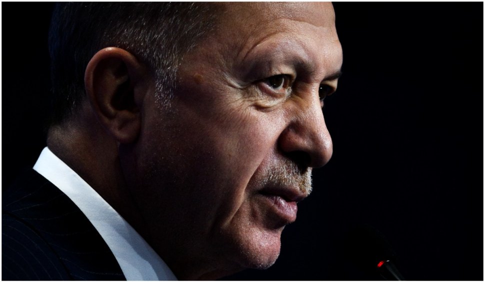 O jurnalistă celebră din Turcia a fost arestată sub acuzaţia că l-a insultat pe preşedintele Erdogan