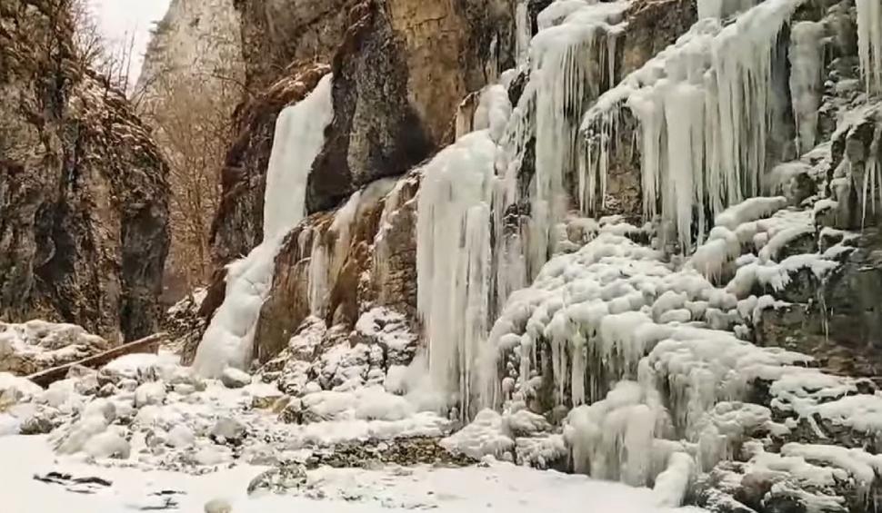 Imagini de basm surprinse în Cheile Râmeţului, micul canion din Munții Apuseni 747003