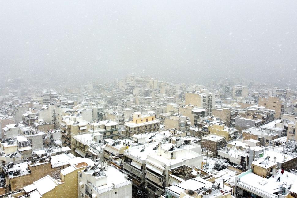 Iarnă extremă în Grecia și Turcia. O tornadă uriașă, filmată în insula greacă Andros 747149