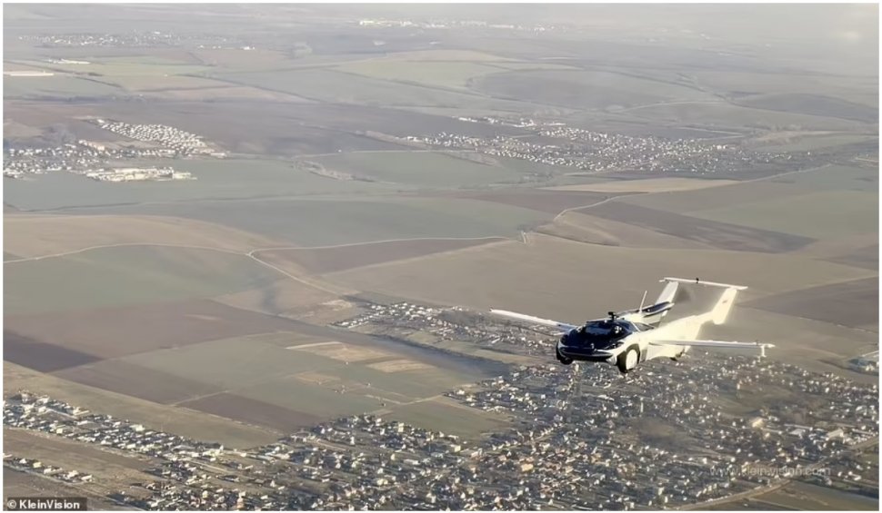 Mașina zburătoare a trecut testele de siguranță din Slovacia și va ajunge pe piață în 12 luni