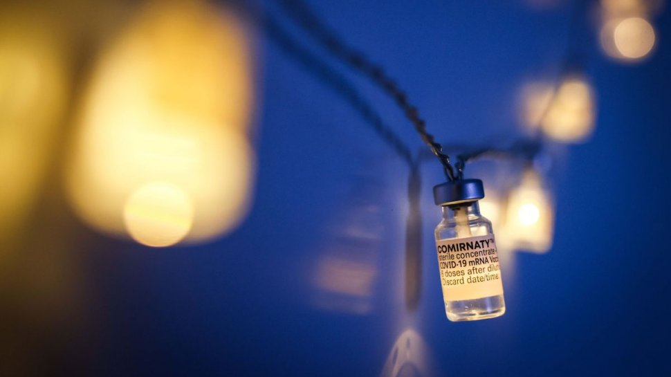 Pfizer a început să testeze vaccinul conceput împotriva Omicron