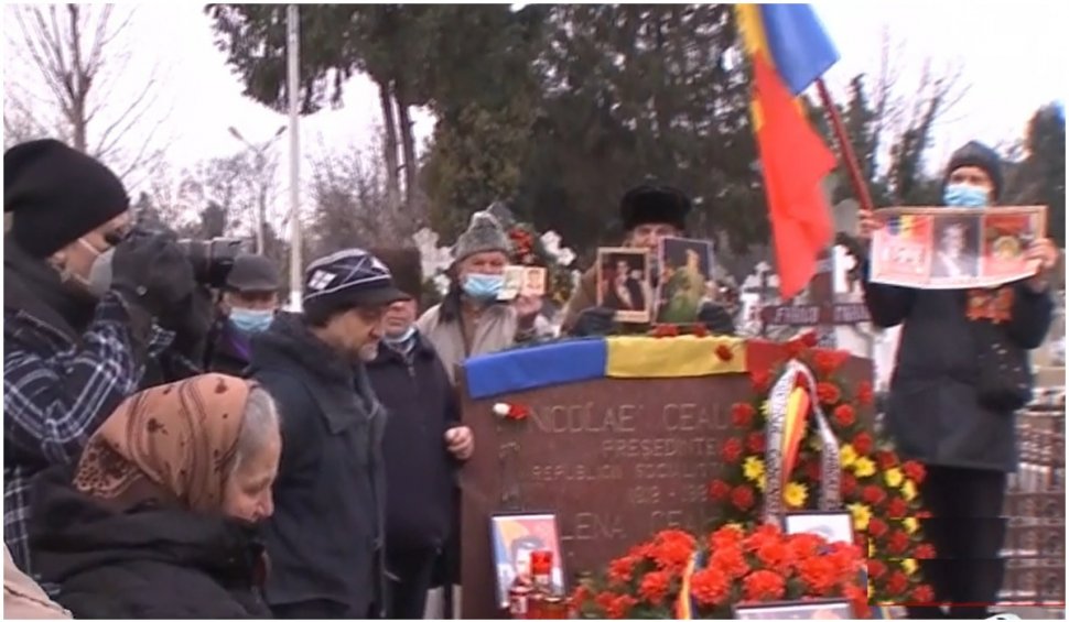 Îmbulzeală la mormântul lui Nicolae Ceauşescu. Dictatorul ar fi împlinit azi 104 ani