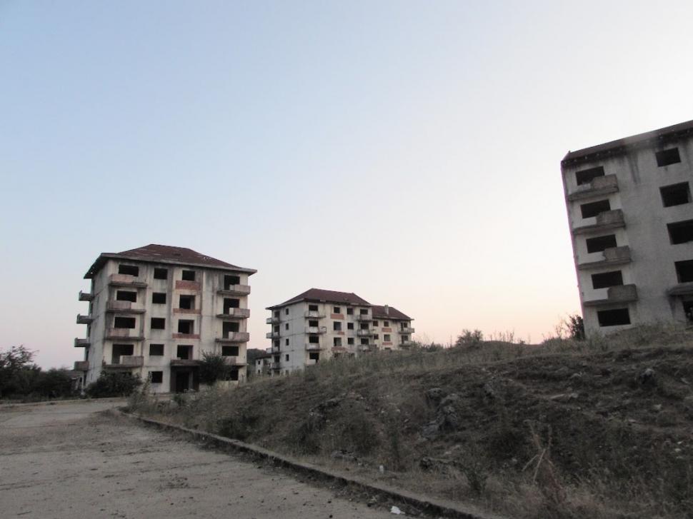 Orașul din România unde poți cumpăra un bloc întreg cu 49.000 de euro 747447