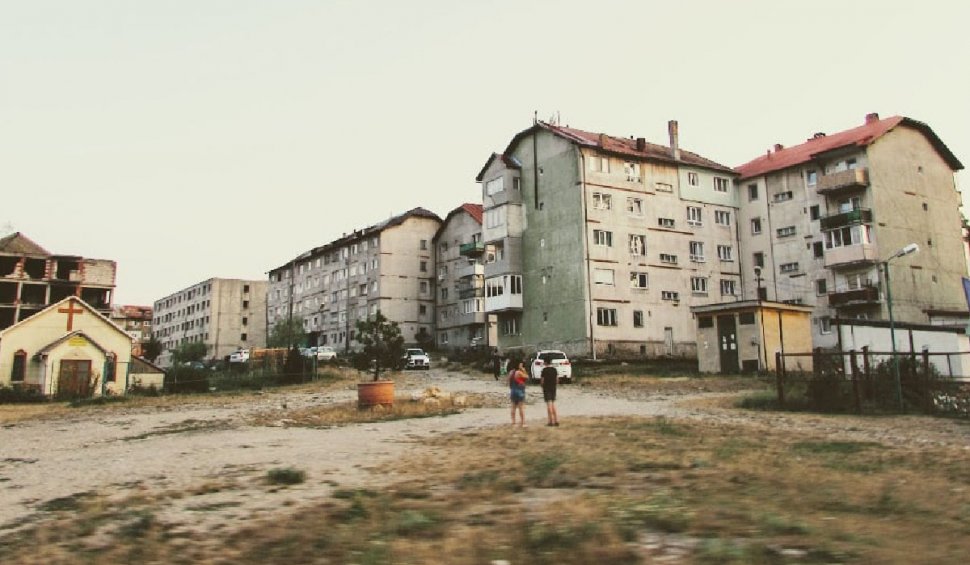 Orașul din România unde poți cumpăra un bloc întreg cu 49.000 de euro