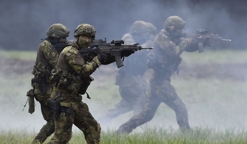 SUA pregătesc trimiterea de mii de soldați în România înainte ca Putin să invadeze Ucraina