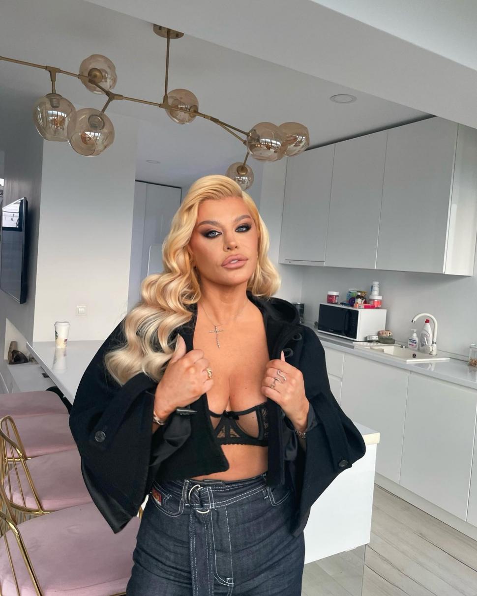 Dana Budeanu despre Loredana Groza: ”N-ai voie să îți pozezi părțile intime și să le pui pe Instagram”  747517